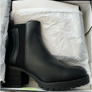 MIA Black Chelsea Boots
